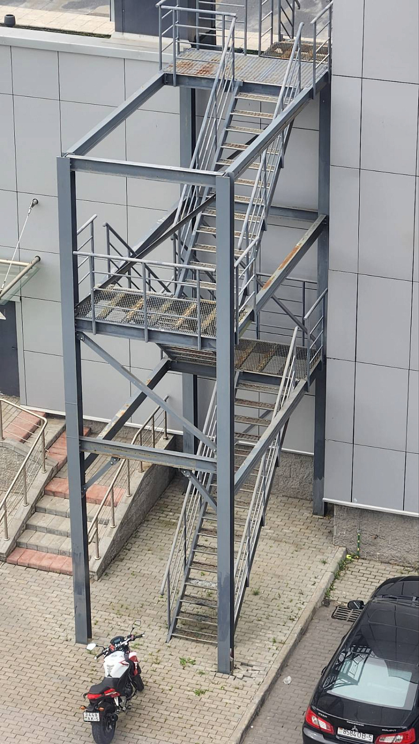 Испытания лестниц пожарных наружных стационарных и ограждений крыш